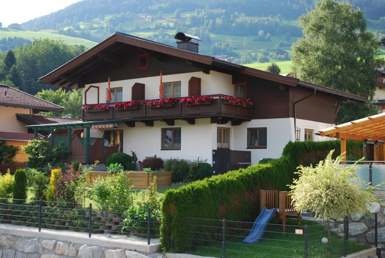 Haus Deutinger Hotel Piesendorf Buitenkant foto